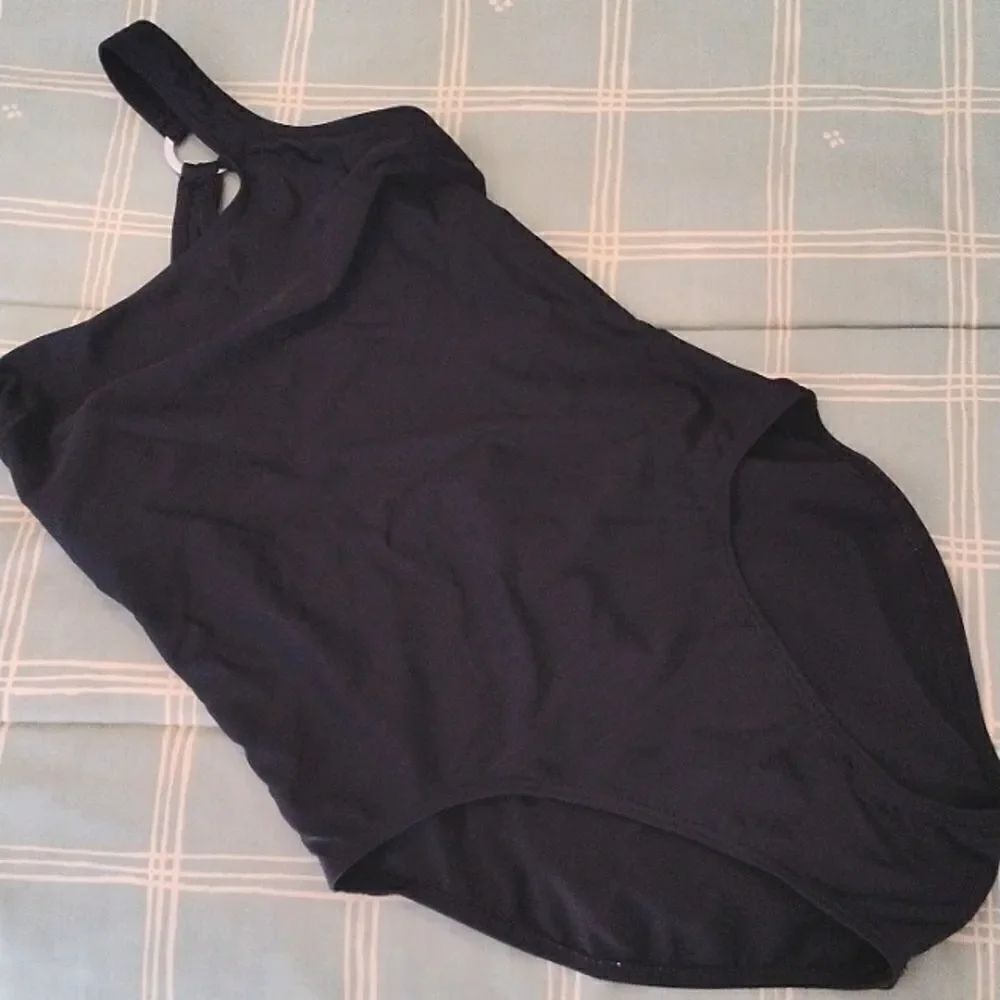 NewportβNewsΒ BlackβOneβPieceβSwimsuit